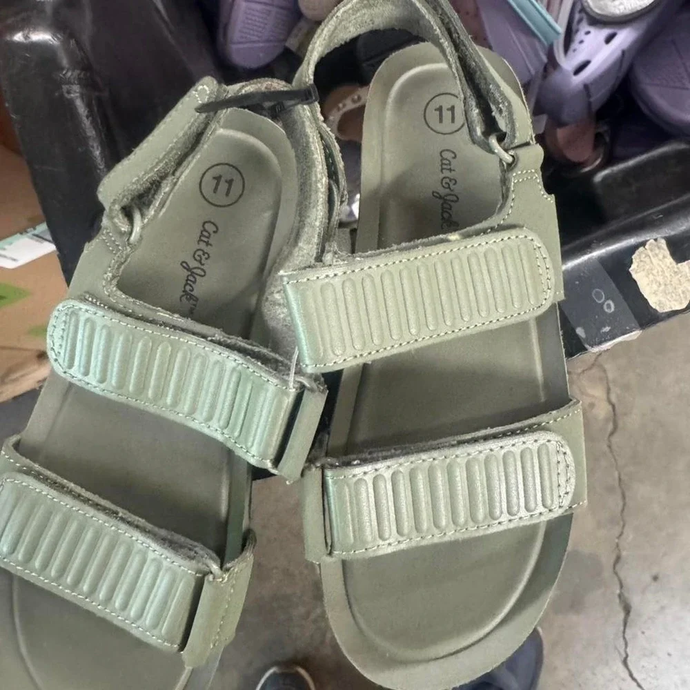 Cat & Jack Girls Olive Green Velcro Sport Sandals Ankle Strap Size 11